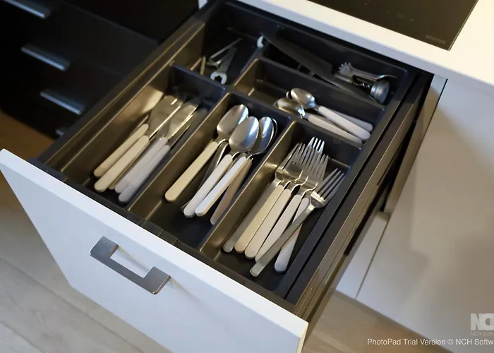 K&r Noblessner Sea Self Check-in